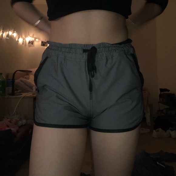 Lululemon grey shorts - Picture 2 of 5